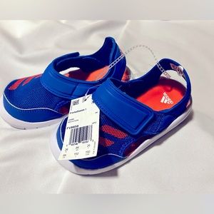 Adidas boy size 8